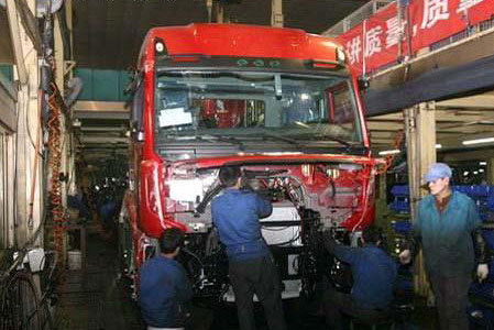 一汽解放青汽廠春節(jié)期間加班生產(chǎn)增份額