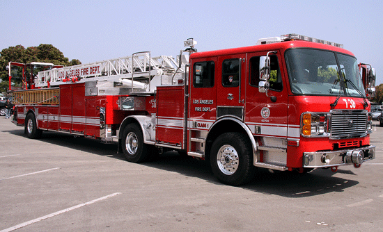 智能登高平臺(tái)消防車