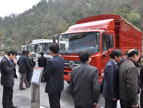 東風專用車驚艷天錦T2R40系列商品2010年簽約會
