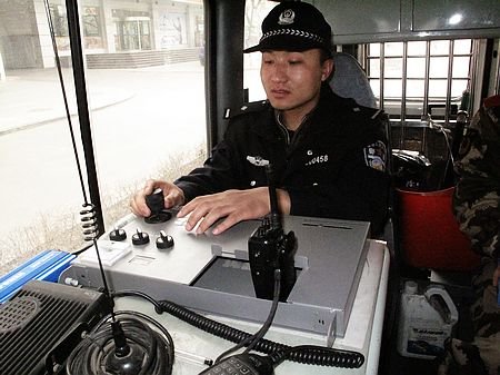 銀川110出警車裝配&ldquo;天眼&rdquo;為襲警取證