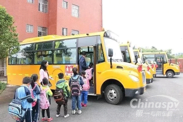 中通校車前11月銷量同比增長36%