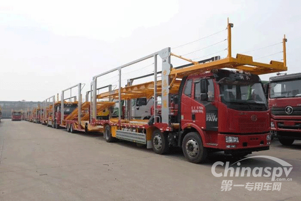 中集華駿轎運(yùn)車再迎批量交付