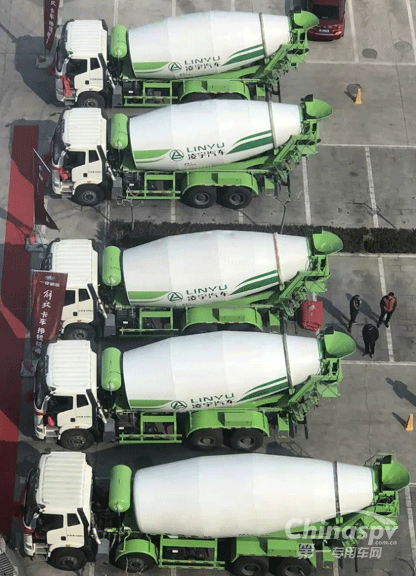 35臺(tái)凌宇攪拌車(chē)助力雄安新區(qū)建設(shè)