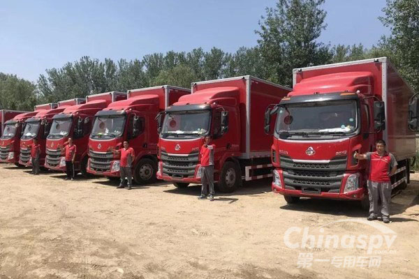 郵政承運(yùn)商好運(yùn)物流增購(gòu)60臺(tái)乘龍汽車(chē)