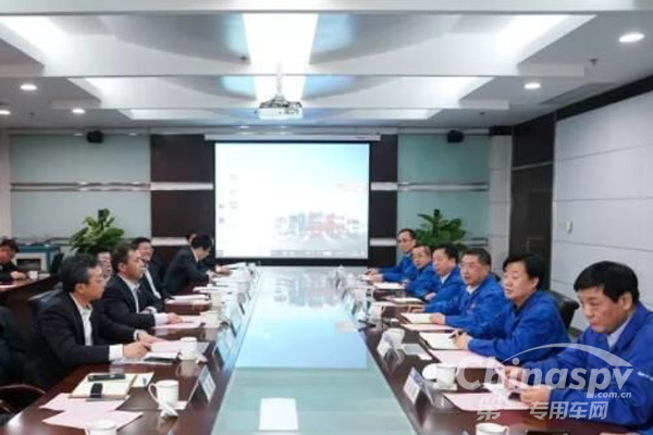 北汽集團總經理張夕勇一行訪問陜汽