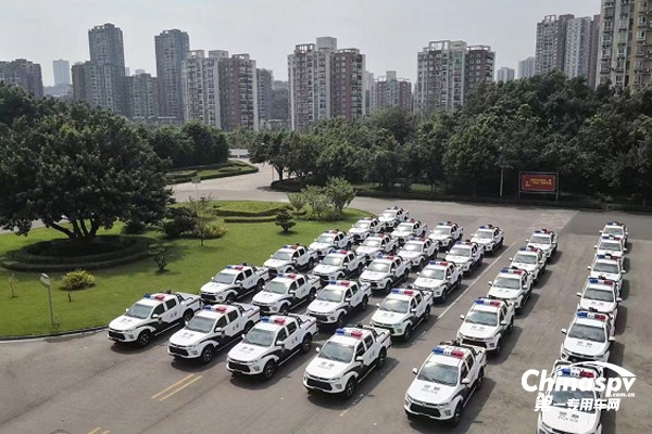 慶鈴達(dá)咖H自動擋皮卡“入伍”重慶市公安局交巡警總隊