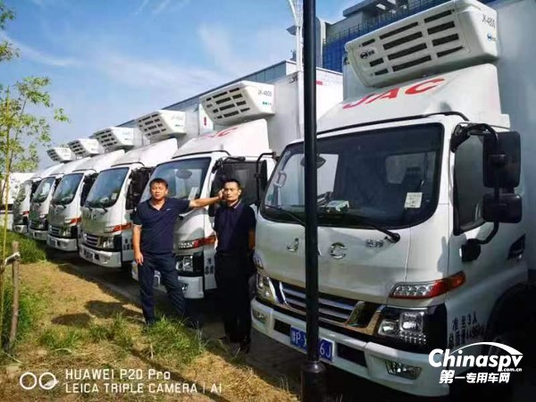 江淮1卡冷藏車