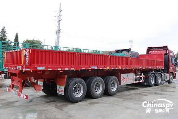 首達(dá)輕量化側(cè)翻自卸半掛車(chē)如何強(qiáng)勢(shì)涌入市場(chǎng)？