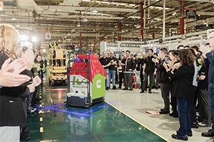 無錫康明斯渦輪增壓技術(shù)公司慶祝第100萬臺(tái)氣體發(fā)動(dòng)機(jī)渦輪增壓器下線——綠色高效運(yùn)營的新篇章