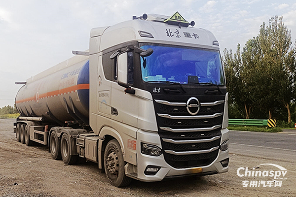 ?；愤\輸人闞明龍：北京重卡安全可靠、油耗低 讓我更從容自信