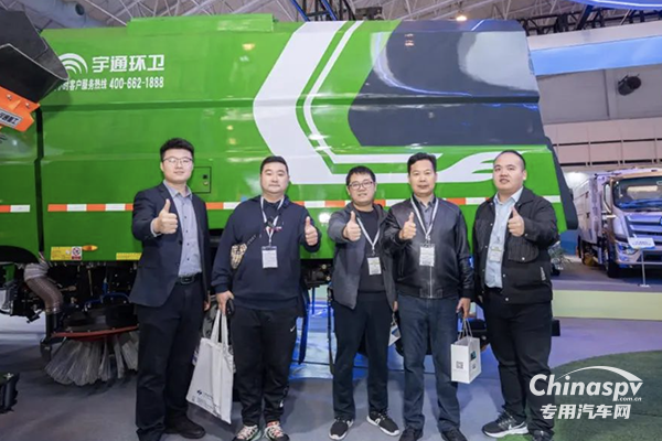  環(huán)衛(wèi)裝備的理想之選！宇通環(huán)衛(wèi)重磅亮相2024中國環(huán)衛(wèi)博覽會