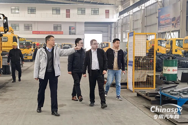 解放動力黃成海到湖北市場走訪調(diào)研