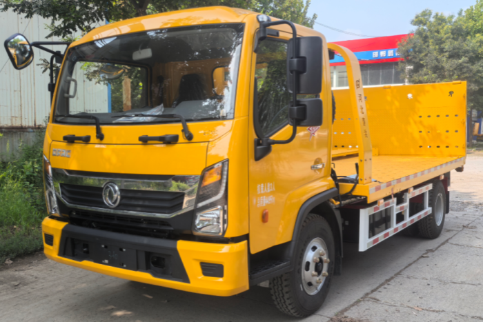 高效全能 清障無憂——東風專致藍牌清障車為道路安全護航