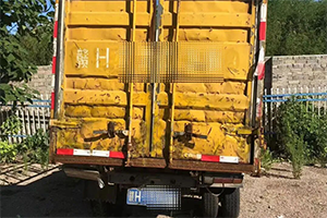 江西景德鎮(zhèn)危貨運輸企業(yè)使用無資質(zhì)車輛被嚴(yán)查