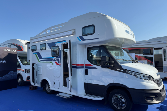 威尼斯房車上市一周年慶典圓滿舉行