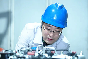 解放動(dòng)力謝子奇：一線淬初心 雙線寫擔(dān)當(dāng)