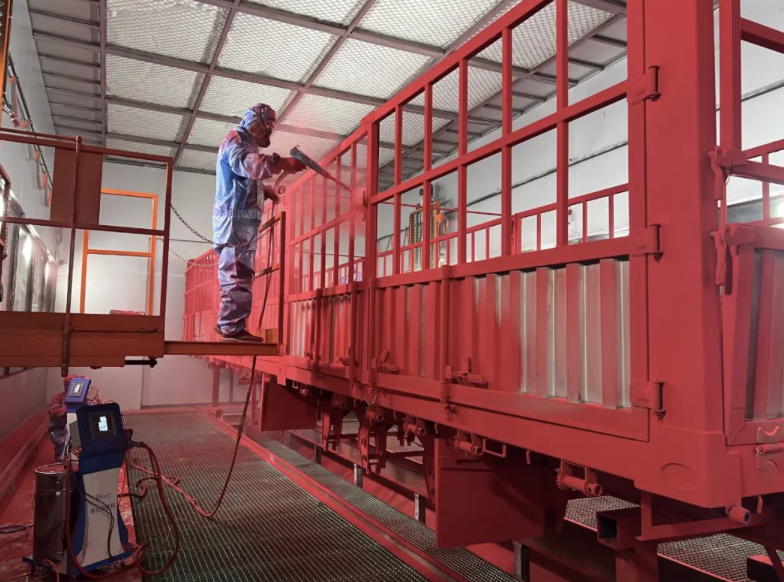 首達引進KTL靜電噴粉線，給掛車打造一身專屬“鎧甲”！