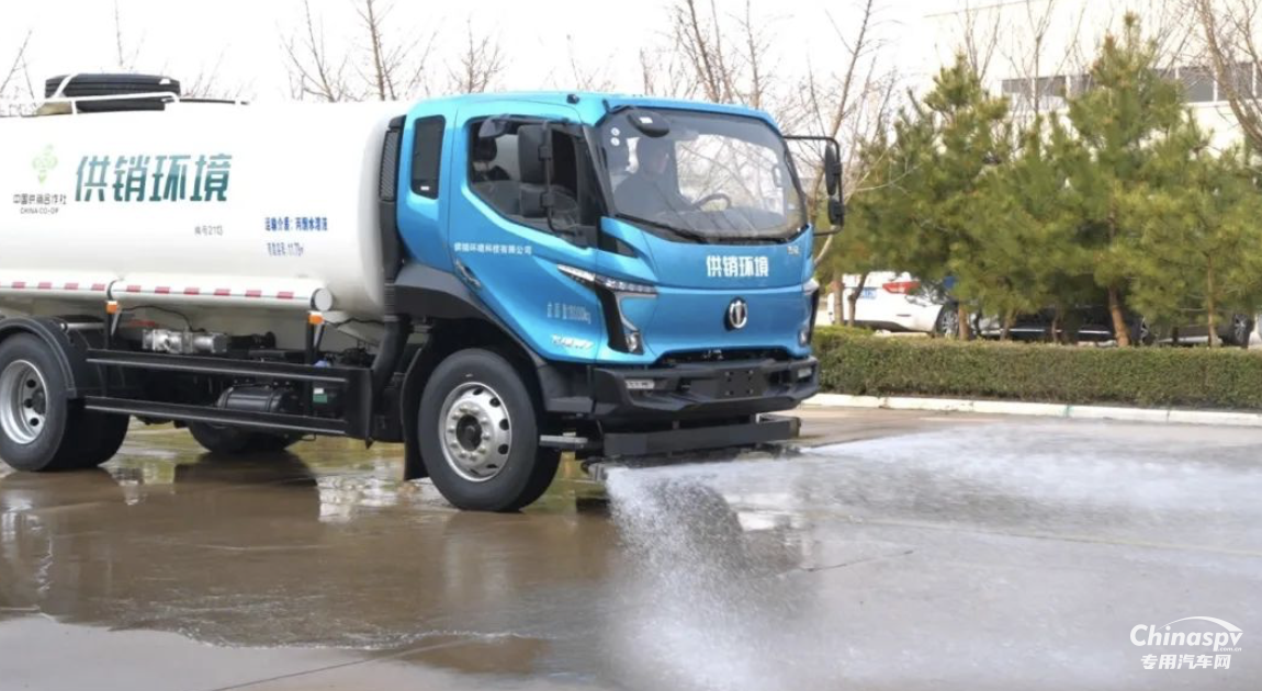  綠化噴灑車中的王牌 五征環(huán)?？萍?5方綠化噴灑車！