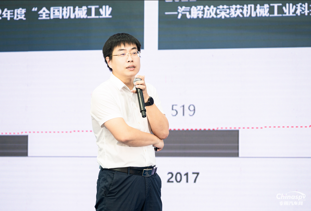 氣效卓然 領(lǐng)勢新程 解放悍V-LNG 中置軸轎運(yùn)車隆重上市！