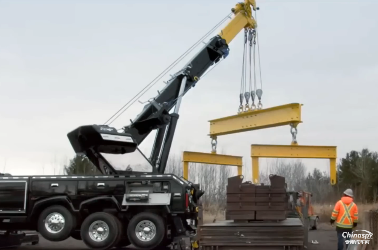 力量與靈活的完美碰撞，加拿大大型清障車市場新標(biāo)桿