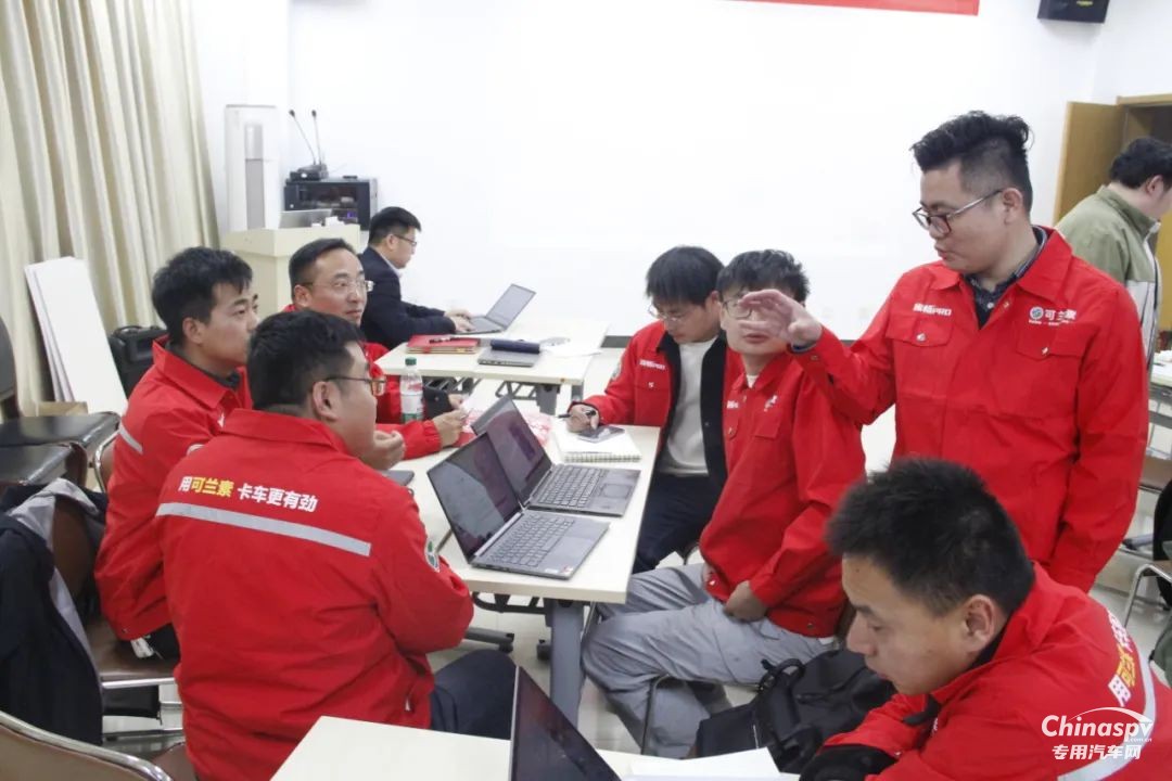 可蘭素營(yíng)銷(xiāo)月度會(huì) 擂響終端動(dòng)銷(xiāo) “沖鋒號(hào)”