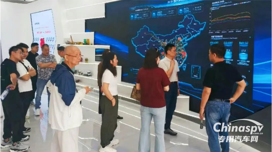 百城聯(lián)動(dòng) 百場盛會(huì) 東風(fēng)康明斯發(fā)財(cái)機(jī)持續(xù)引爆市場熱潮