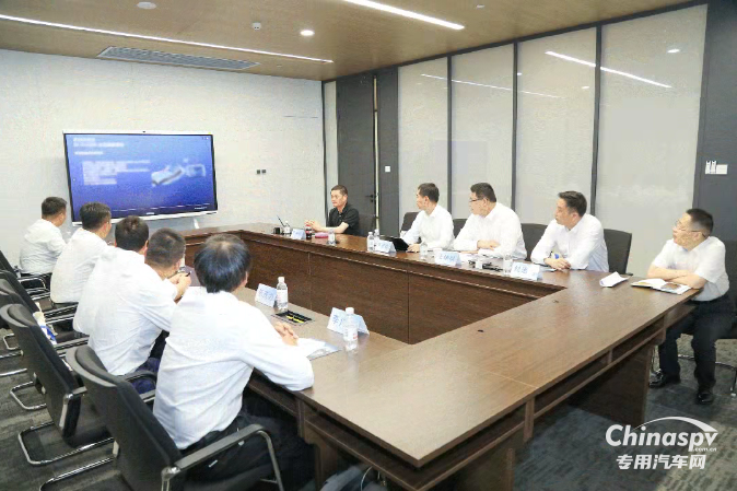 山東重工集團(tuán)與采埃孚舉辦技術(shù)交流日