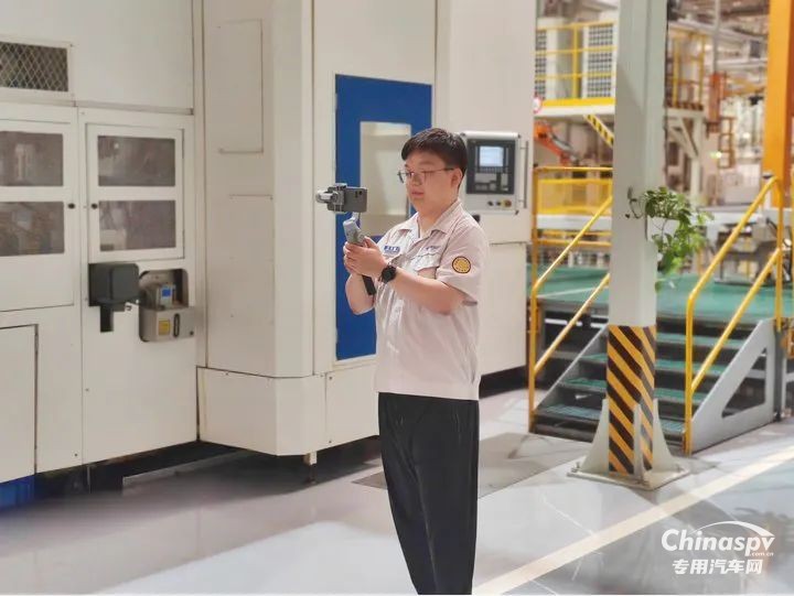 解放動(dòng)力王天賜：從技術(shù)骨干到“流量先鋒”的破圈之路