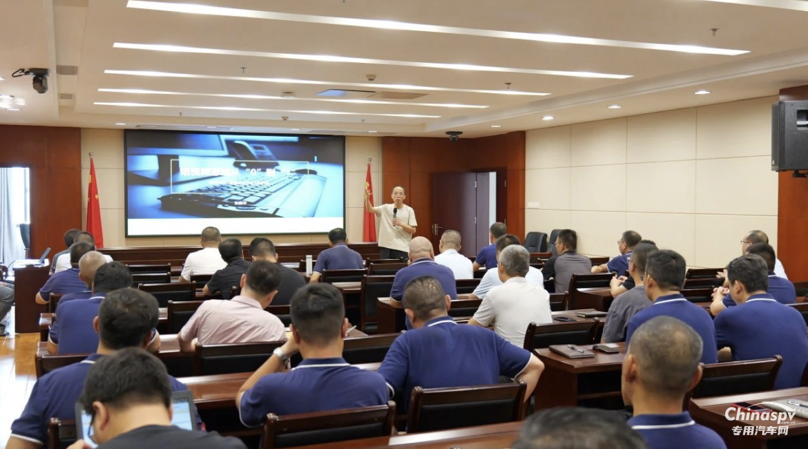 龍擎：賦能品牌向上！這場新媒體“充電”培訓(xùn)干貨滿滿