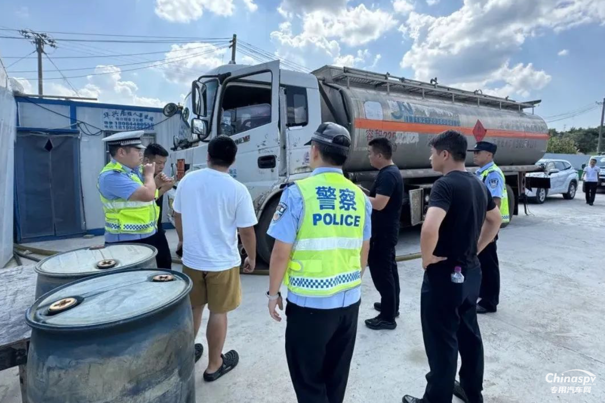 油罐車違規(guī)卸油被查扣10噸柴油！