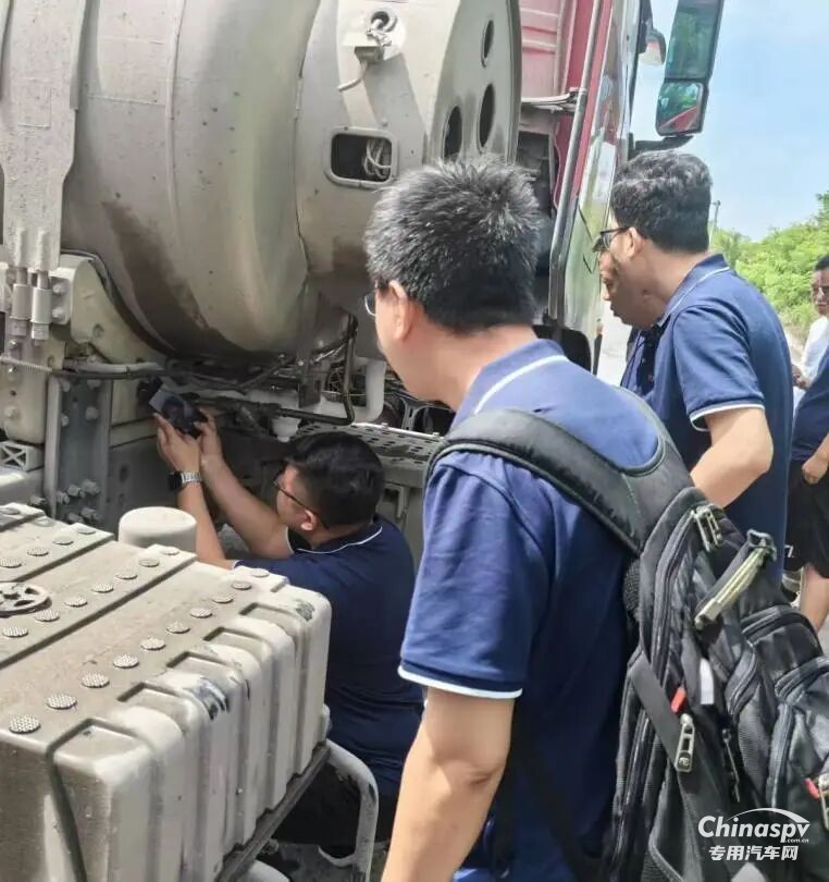 點贊+1！一面錦旗，見證東風(fēng)龍擎暖心服務(wù)