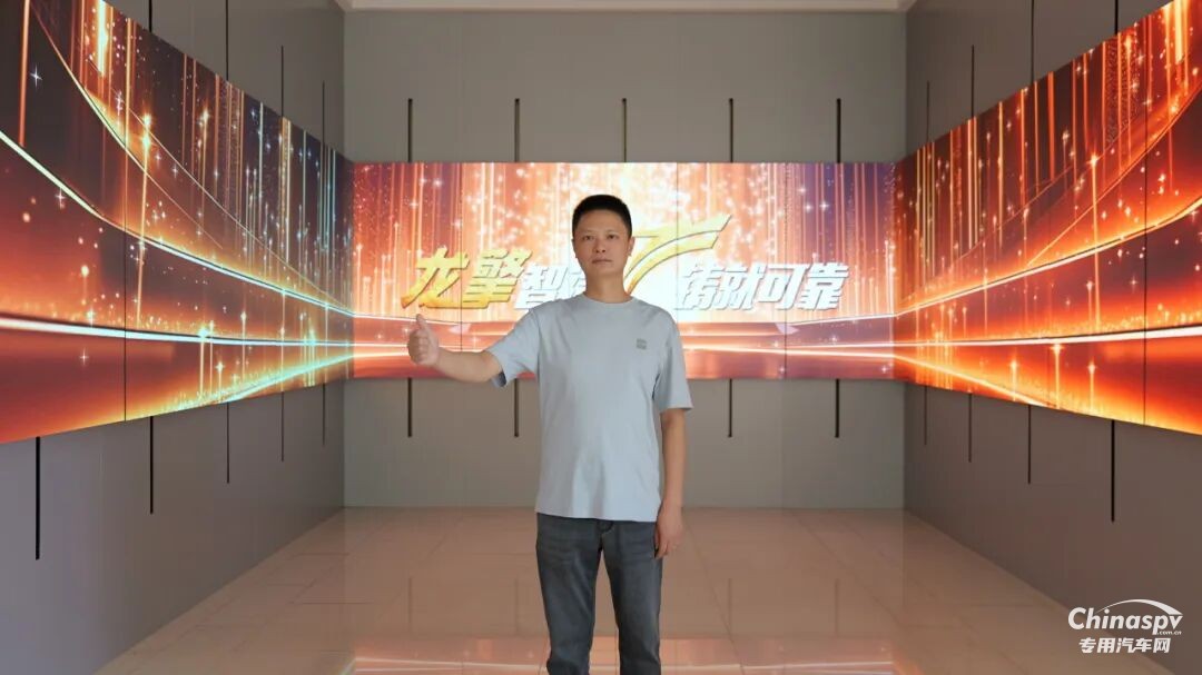 點贊+1！一面錦旗，見證東風(fēng)龍擎暖心服務(wù)