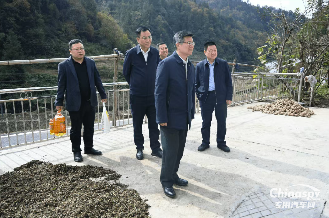 法士特集團：情系幫扶點 共繪新圖景