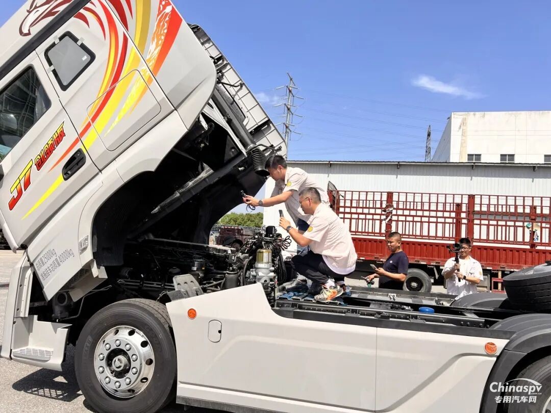 一汽解放動力總成