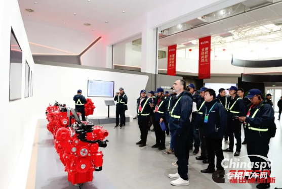 全球合作伙伴走進?？禑羲S，共探智能制造新高度