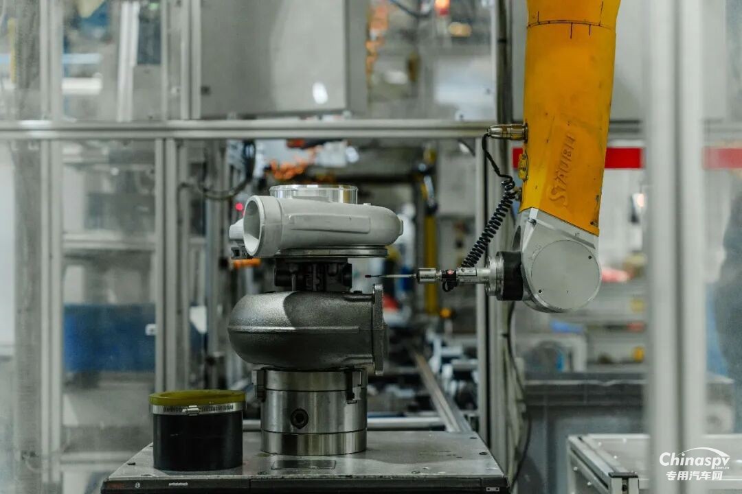 本土智造再突破！無錫康明斯大馬力增壓器“芯智造”能力升級(jí)