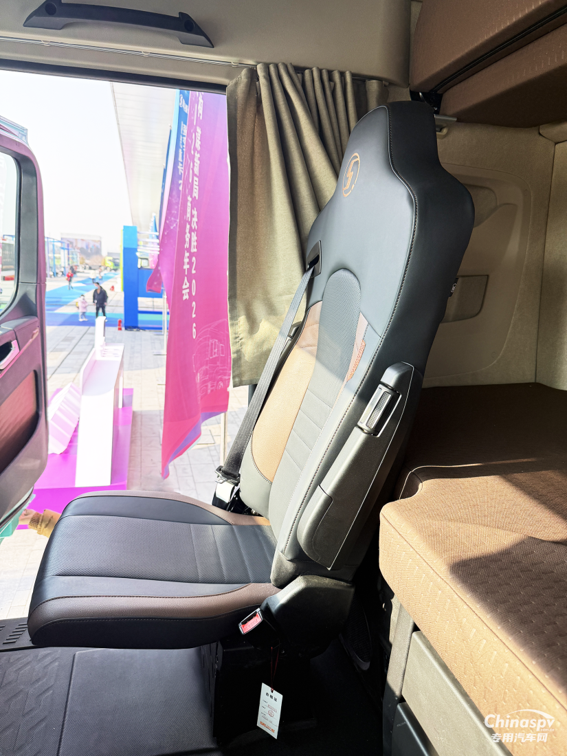 搭載伊思靈NTS2，陜汽X6000超凡旗艦版亮相