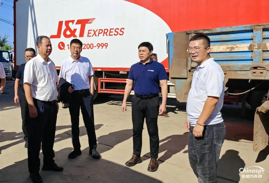 玉柴集團(tuán)李漢陽率隊(duì)走訪柬埔寨市場(chǎng)