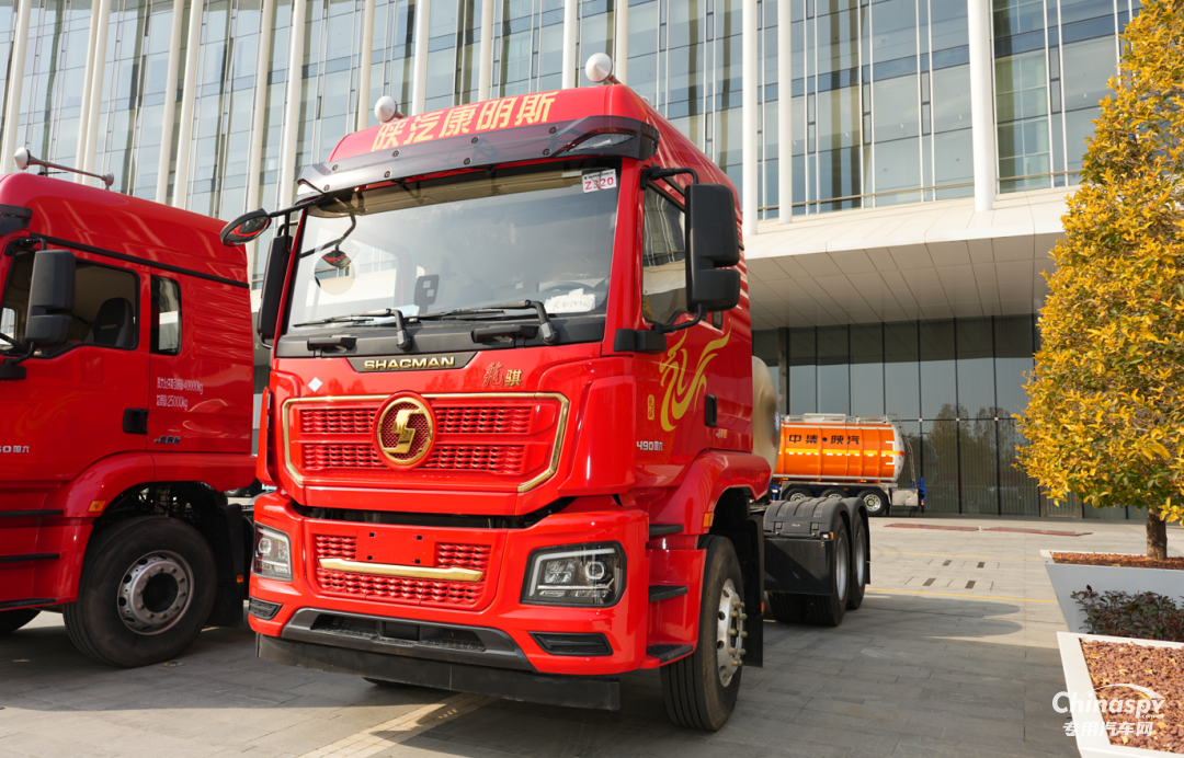 全域深耕 全景突破！西安康明斯閃耀陜汽重卡2026商務(wù)年會(huì)！