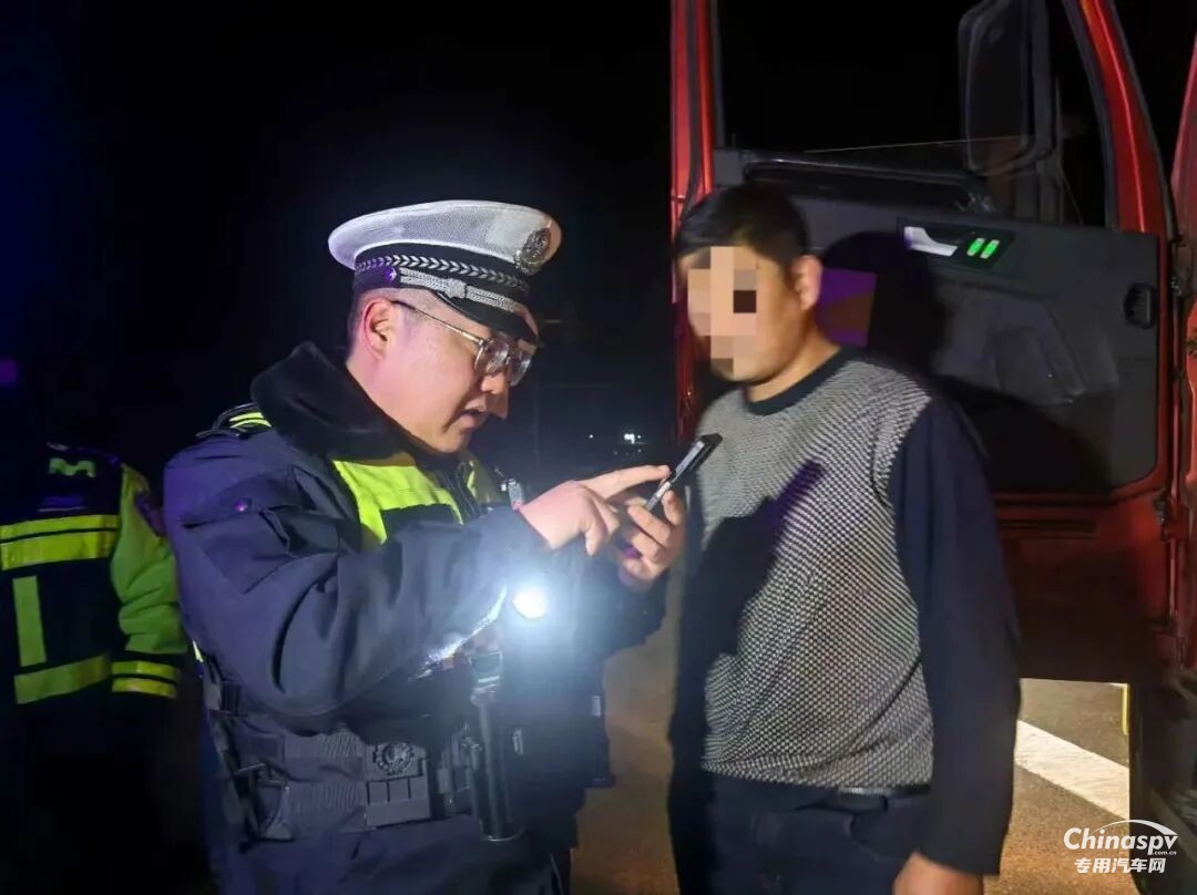 內(nèi)蒙古端掉一非法存儲轉(zhuǎn)運?；犯C點