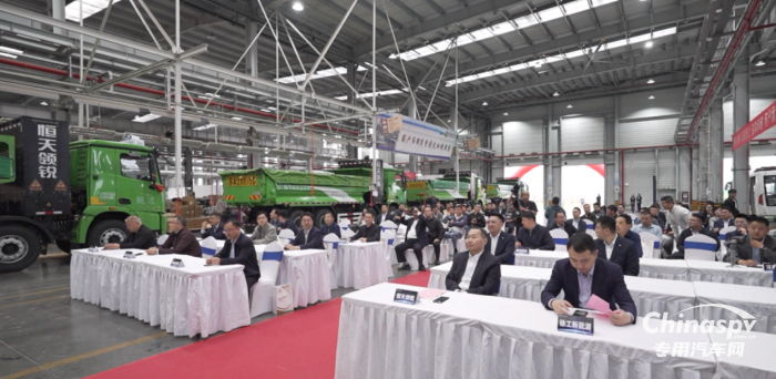 奔赴南京！130臺(tái)徐工新能源渣土車(chē)再掀零碳浪潮