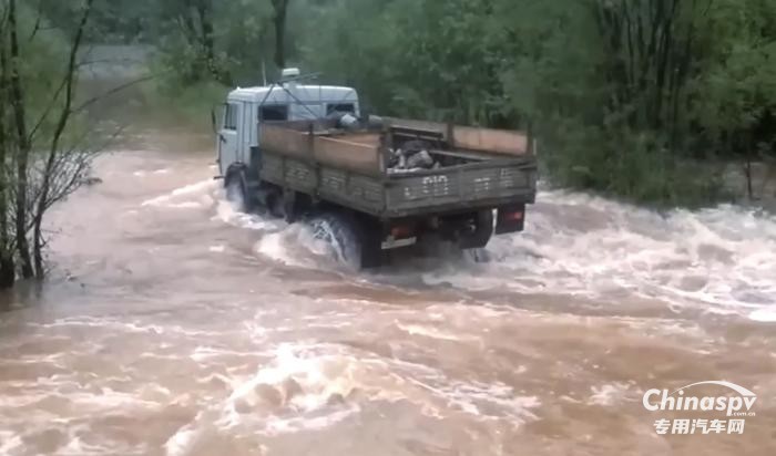 俄羅斯特殊打造的卡瑪斯-4326越野卡車 可輕松改裝成各種專用汽車