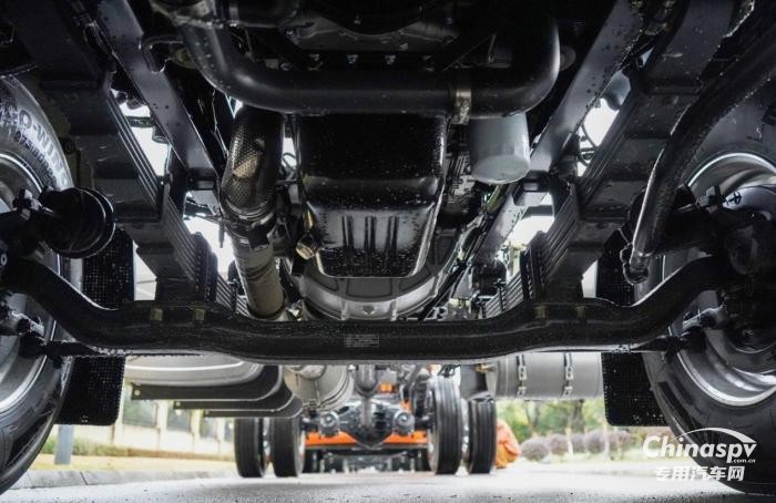 打冷快，油耗低，乘龍H5冷藏車全力迎戰(zhàn)冷鏈旺季