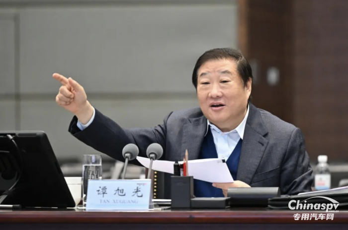 譚旭光：大缸徑高功率發(fā)動(dòng)機(jī)要作為濰柴戰(zhàn)略業(yè)務(wù)全力推進(jìn)！