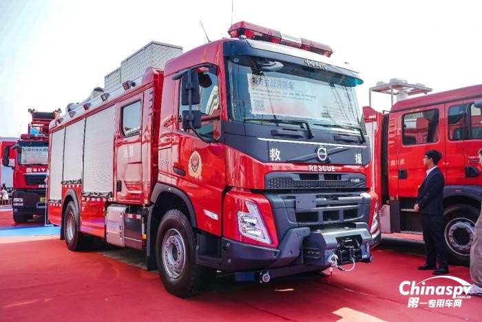 消防圈“大V”甄選 27臺沃爾沃底盤車亮相中國消防展