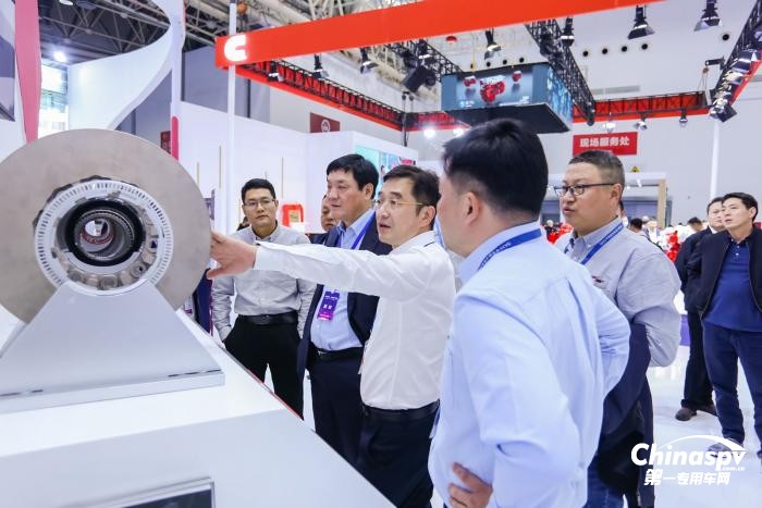 閃耀2023中國(guó)國(guó)際商用車展 康邁從心出發(fā) 向新而行